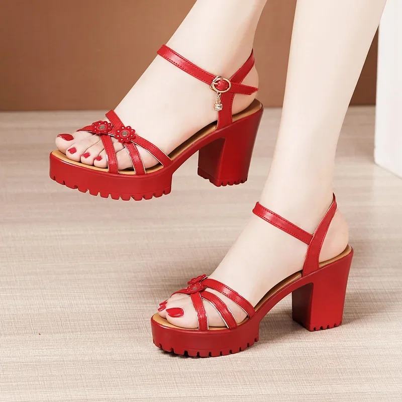 Casual Sandal Leather - Eleganckie, miękkie skórzane sandały na platformie